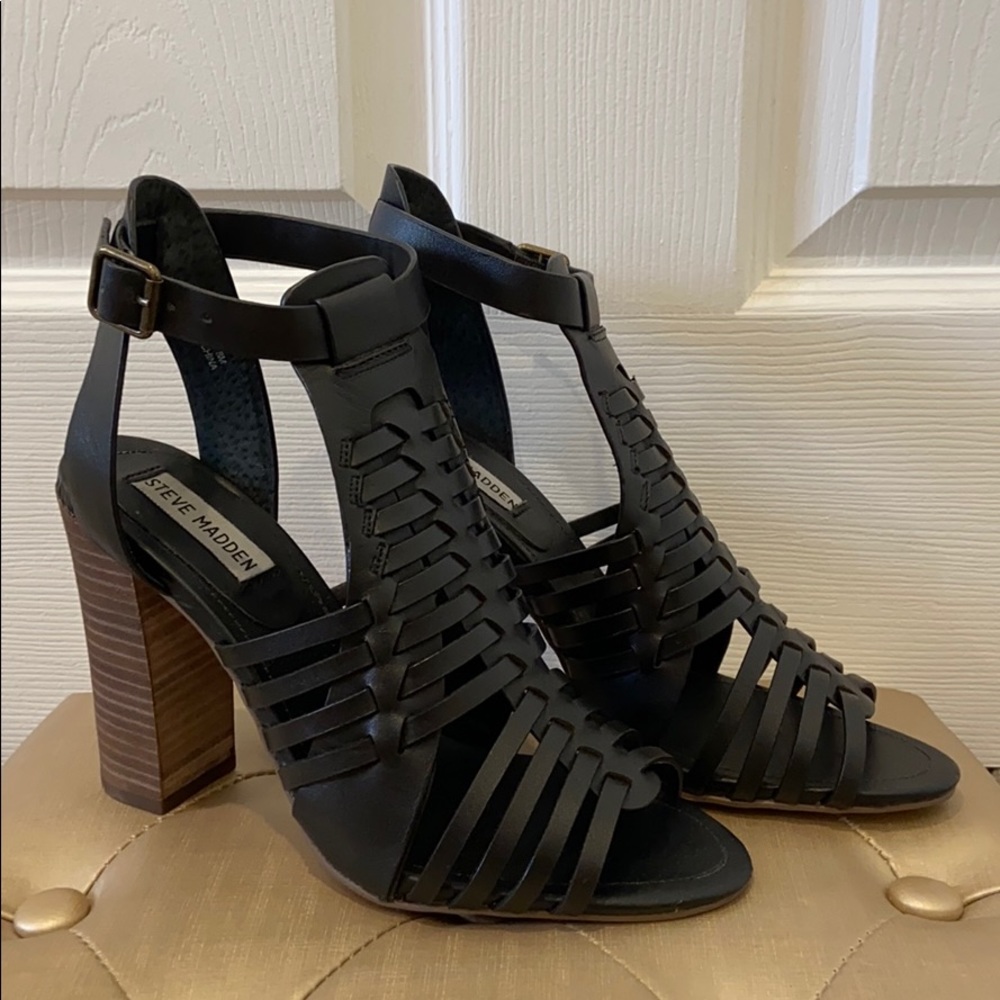 Steve Madden Sandrina Black Leather Sandal